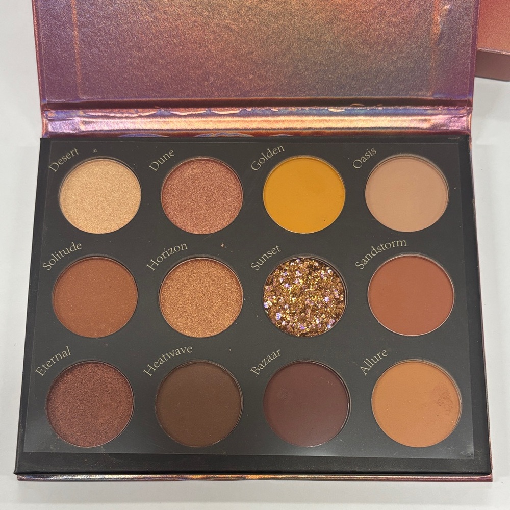 Golden Oasis Eyeshadow Palette by Kati